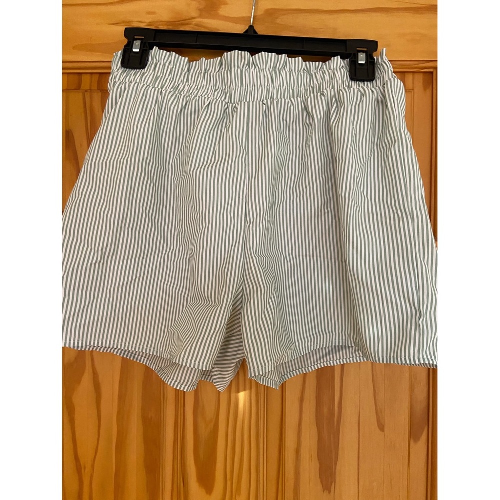 Stripe down shorts